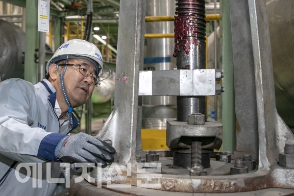 ▲  유향열 한국남동발전 사장이 현장안전경영을 펼친다.