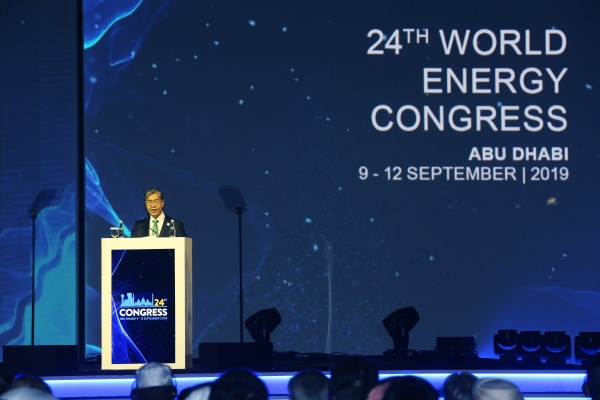 ▲ 제24차 세계에너지총회 개막식에서 김영훈 회장이 개막연설을 하고있다.