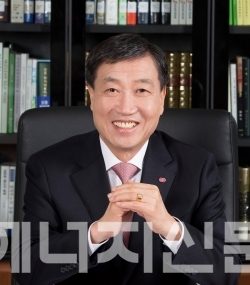 ▲ 2년 연속 '올해의 최고경영자상'을 수상한 정상봉 한전원자력연료 사장.
