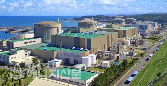 산업부가 원전 2기의 추가증설을 계획함에 따라 파장이 커질 것으로 전망된다. 사진은 한수원 월성원자력본부 전경.