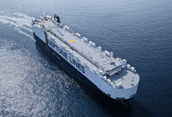 ▲ HD현대마린솔루션의 선박 엔진 최적화 기술이 적용될 3800CEU급 자동차운반선 NEPTUNE PHOS호.