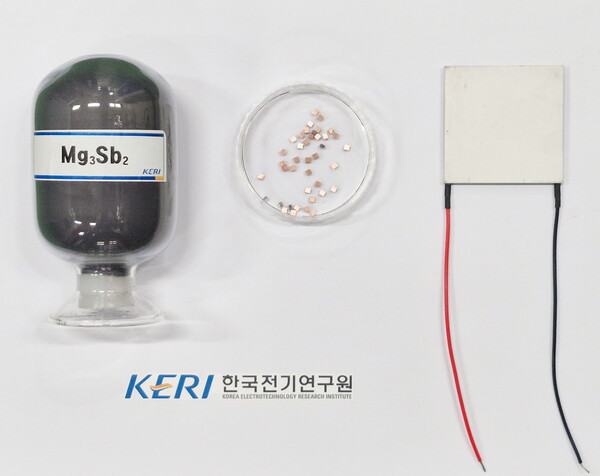 ▲왼쪽부터 마그네슘 안티모나이드, 열전발전 레그(leg, 금속화 공정을 통해 접합된 열전반도체 및 전극), 그리고 이들을 활용해 제작한 열전발전 모듈 시제품.