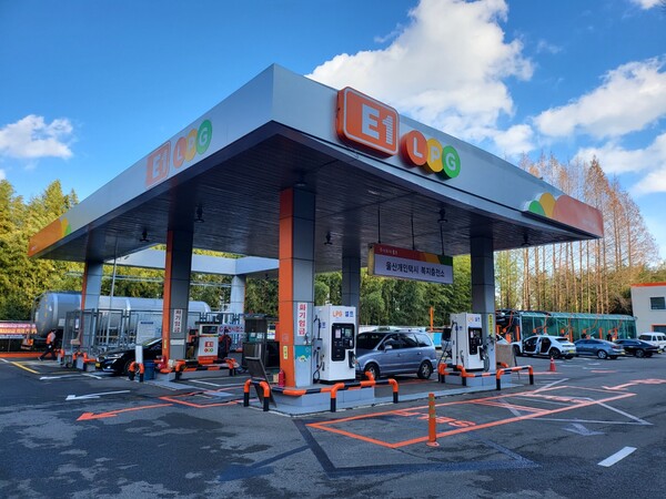 ▲ 시범사업 기간 셀프 LPG 충전기가 설치 된 E1 충전소 전경.