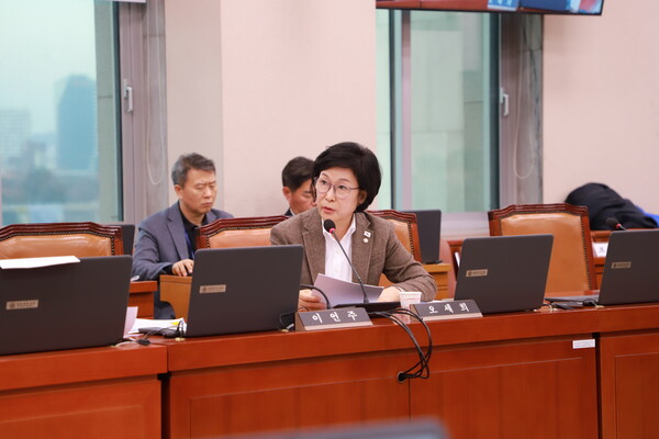 ▲ 오세희 의원이 산업통상자원중소벤처기업위원회 국정감사에서 질의하고 있다.