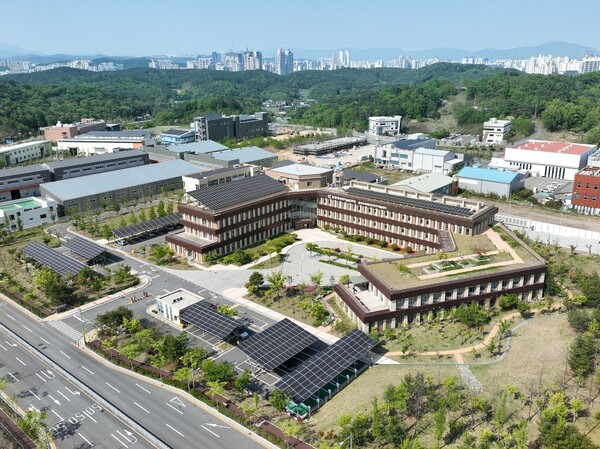 ▲ 울산차세대전지연구개발센터 전경