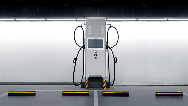 ▲ 현대차그룹의 200kW 전기차 충전기가 ‘EV-Q’ 인증을 최초로 획득했다.
