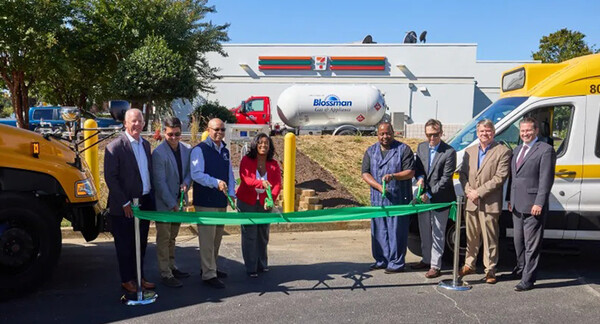 ▲ 미국 버지니아주에 공항 셔틀버스와 스쿨버스를 위한 신규 LPG충전소를 준공하고 본격적인 영업에 나선다.