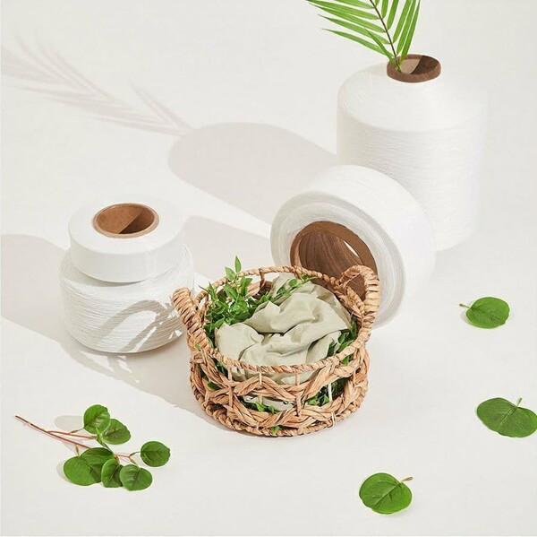 ▲&nbsp;국내 섬유 업계 최초 환경 표지 인증을 획득한 효성티앤씨의 친환경 폴리에스터 원사 리젠.