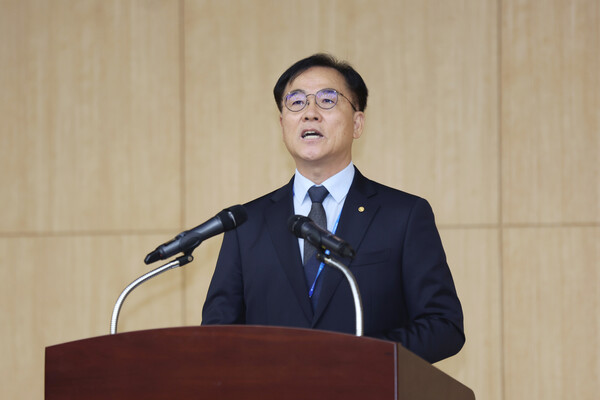 ▲최재관 에너지공단 신임 이사장이 취임사를 하고 있다.