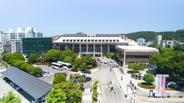 ▲ 통영시청 전경.