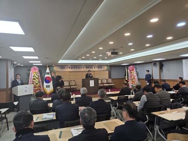 ▲ 허용주 (주)화인메컨 신임 대한기계설비건설협회 회장이 인사말을 하고 있다.