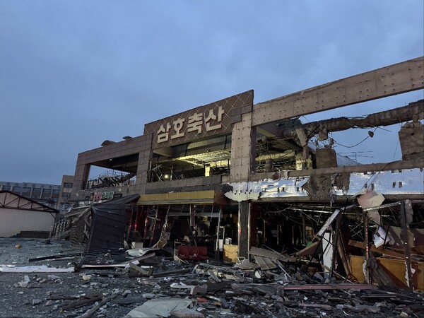 ▲ LPG폭발 사고가 발생한 경북 경산 소재 식당의 처참한 현장의 모습.