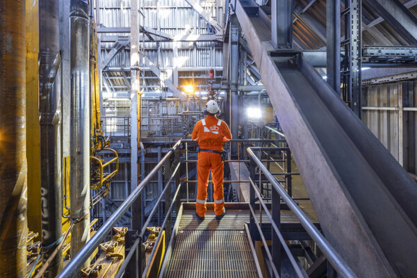 ▲ SLB가 인도네시아 안다만해 해역 탕쿨로 천연가스 심해 개발과 관련 탐사·평가정 시추 활동을 위한 해양 시추 서비스 계약을 수주했다