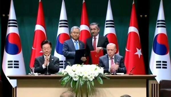 ▲튀르키예 대통령궁에서 양국 정상 임석하에 MOU가 체결됐다.