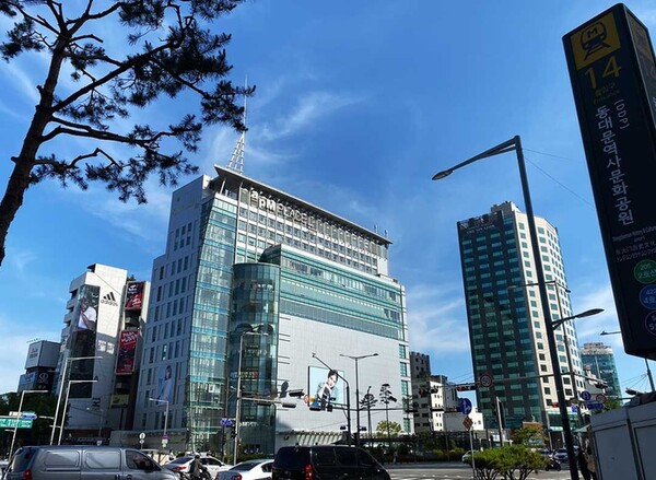 ▲ 에이피엠 쇼핑몰 전경