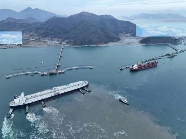 ▲ 석유공사 여수비축기지에 2023년 3월 21일 UAE ADNOC사의 원유 200만 배럴이 입고되는 모습.