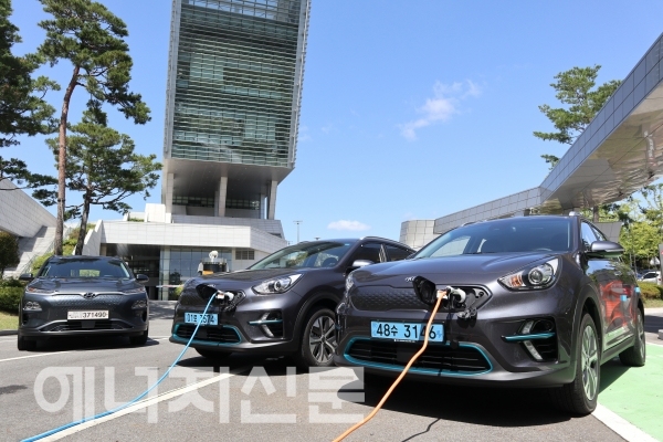 ▲ 동서발전이 최근 구매한 전기차들.