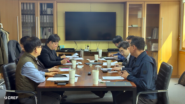 ▲출범식 참석자들이 논의를 진행하고 있다.