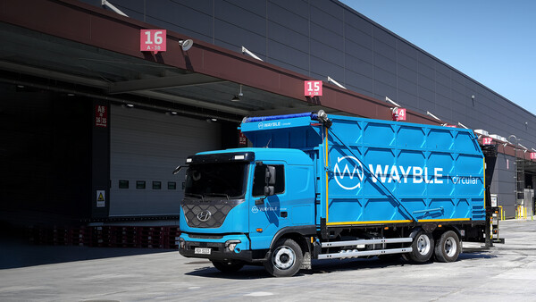 ▲  SK에코플랜트 웨이블 폐기물 수거 차량 모습.