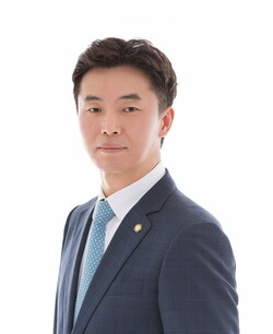 ▲ 이상욱 남부발전 상임감사위원.
