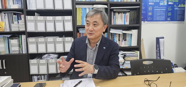 ▲ 탁송수 충북에너지산학융합원 원장.