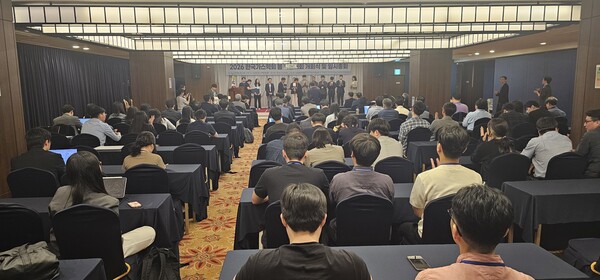 ▲ 한국가스학회가 28일 제주 오리엔탈호텔에서  ‘봄 학술대회’ 임시총회를 열고 있다.