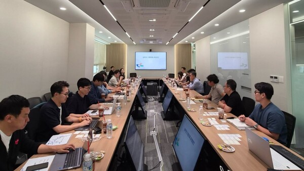 ▲ 경남에너지를 비롯한 남부권 7개 도시가스사 고객서비스 담당자들이 CS협의회 1차 정기회의를 열고, 실무 현안을 논의했다.
