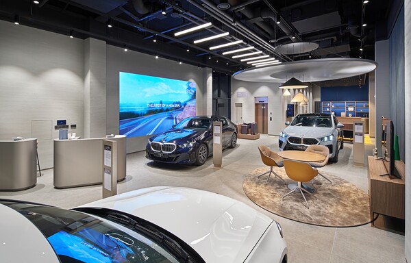 ▲ 삼천리 모터스 BMW 청주 전시장 실내 모습.