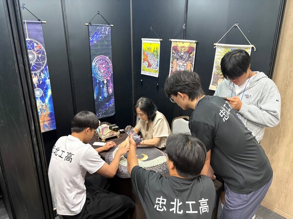 ▲ 현직자 멘토링과 AI 모의면접, 자기소개서 컨설팅 등 실무 중심 프로그램이 마련돼 참가자들로부터 호응을 받았다.