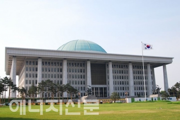 ▲ 산업부가 2027년 예산안을 올해보다 40.5% 증액한 13조 2573억원을 편성, 역대 최대 증가율을 기록했다.
