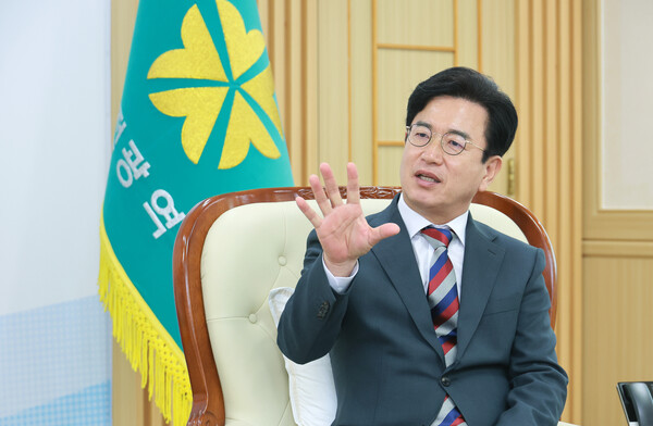 ▲ 허태정 대전시장은 시민과 기업이 함께 누리는 에너지 자립 기반을 만드는 것이 목표라고 밝혔다.