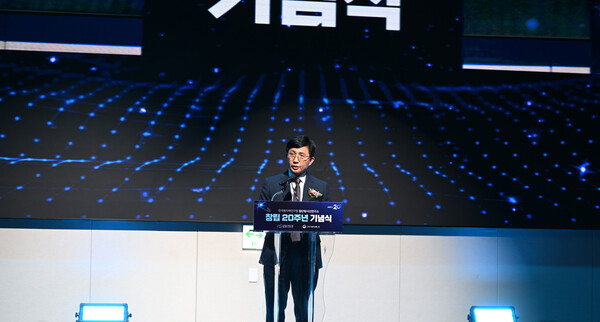 ▲정우식 원자력연구원장이 첨단방사선연구소 창립 20주년 행사에서 기념사를 하고 있다.