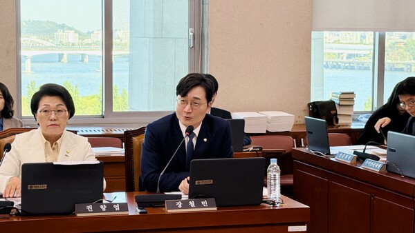 ▲ 장철민 더불어민주당 의원은 대미 전략투자 비공개 보고 녹취록이 외부로 유출돼 기사화됐다며, 수사를 촉구했다.