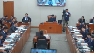 <b>김성환 환경부</b>장관 후보 "원전+재생E로 빠른 <b>탈탄소화</b> 필요"